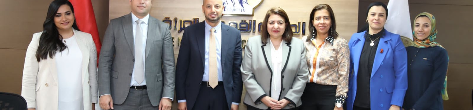 صورة لزيارة وفد المبادرة النسوية الأورومتوسطية والمرصد الإقليمي لمؤسسات المجتمع المدني للمجلس القومي للمرأة في مصر